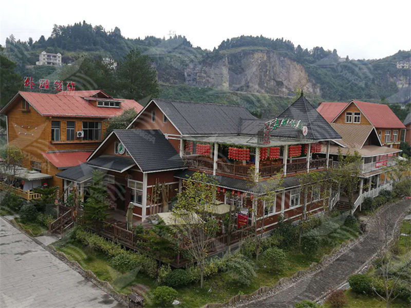 選擇石家莊合成樹脂瓦，為南方屋頂雨季防水護(hù)航